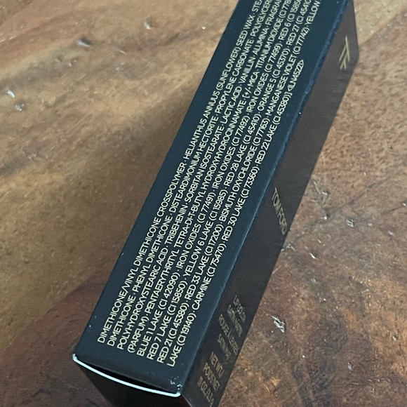 TOM FORD - Picture 9 of 11